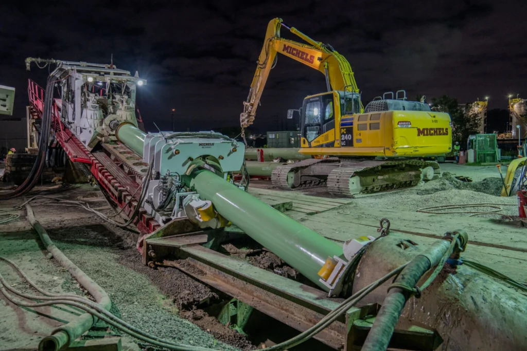 installing trenchless pipe